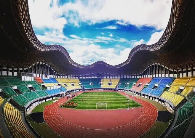 Stadion Patriot Candrabhaga