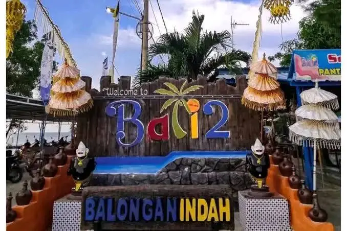 Pantai Balongan Indah